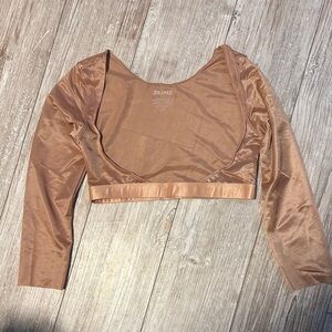 SKIMS NWOT arm shaper Size small